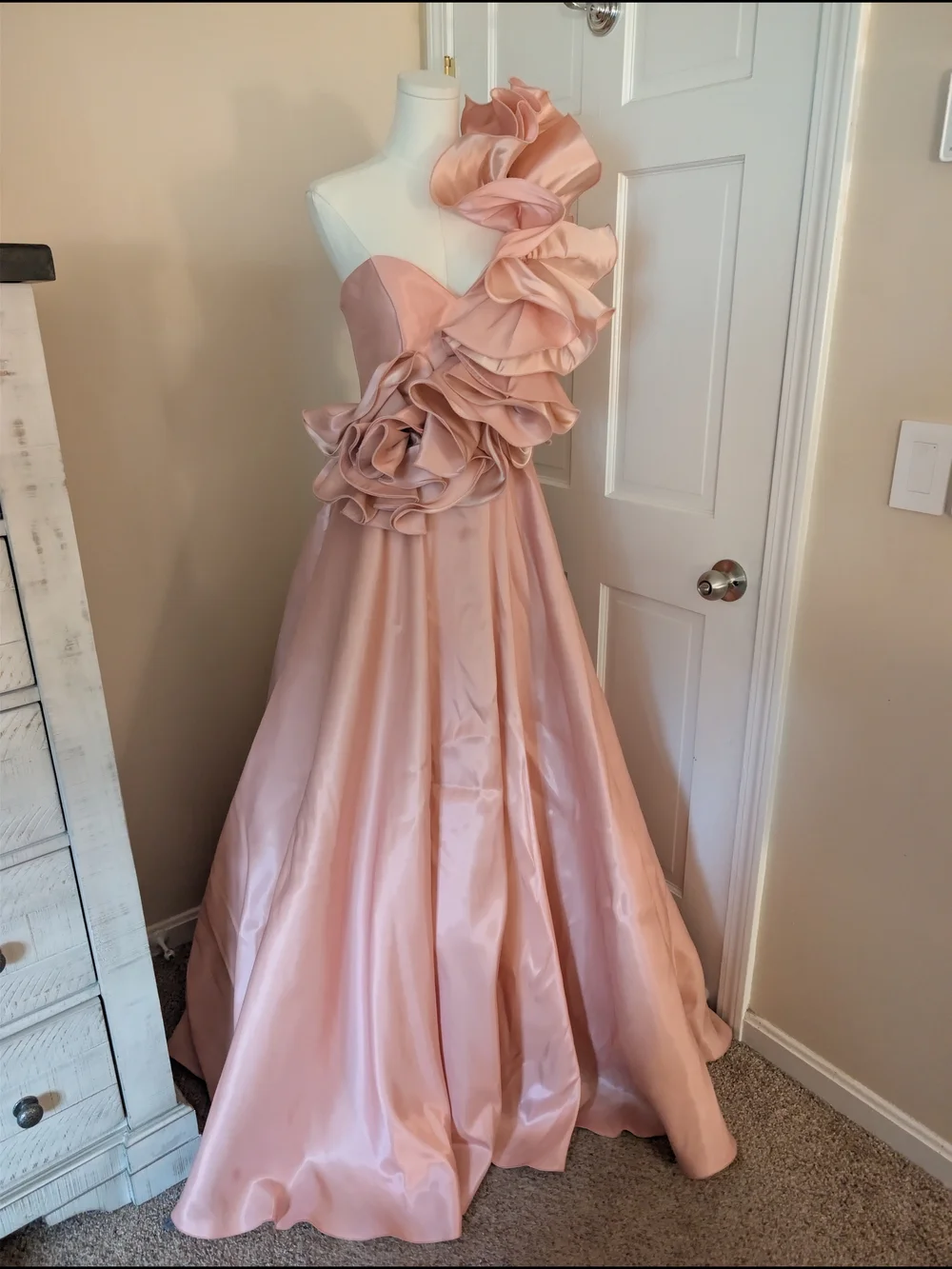 Jovani Blush Pink Ruffle One Shoulder Ball Gown Dress Size 4 NWOT | Style 40796